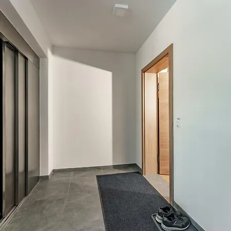 In/ski Out Jagahuett'n By Schladmingurlaub シュラートミンク