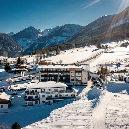 In/ski Out Jagahuett'n By Schladmingurlaub シュラートミンク