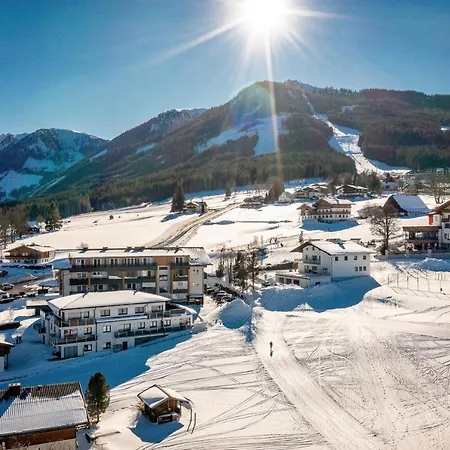 In/ski Out Jagahuett'n By Schladmingurlaub Apartment