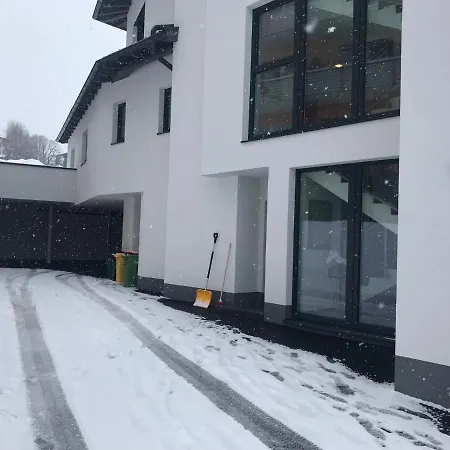 アパート In/ski Out Jagahuett'n By Schladmingurlaub シュラートミンク